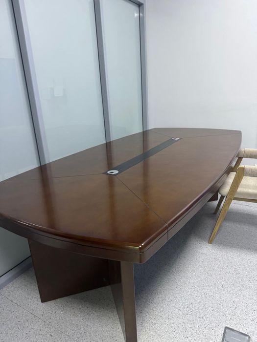 Стол для Офиса.