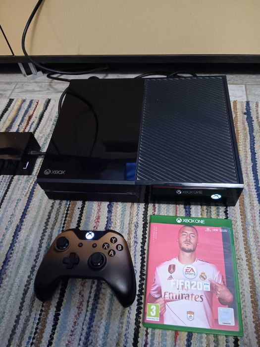 Consolă Xbox one, Joc video plus joc fotbal FIFA 20, Hard 500 Gb
