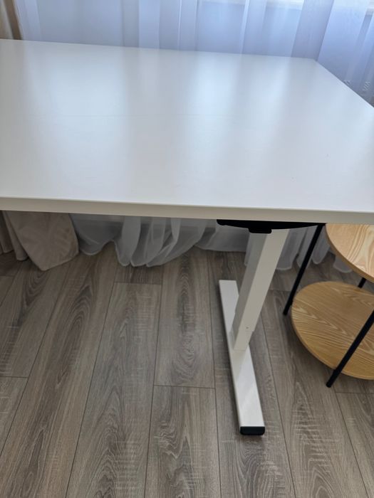 Birou reglabil pe înălțime – model cu manetă (manual)