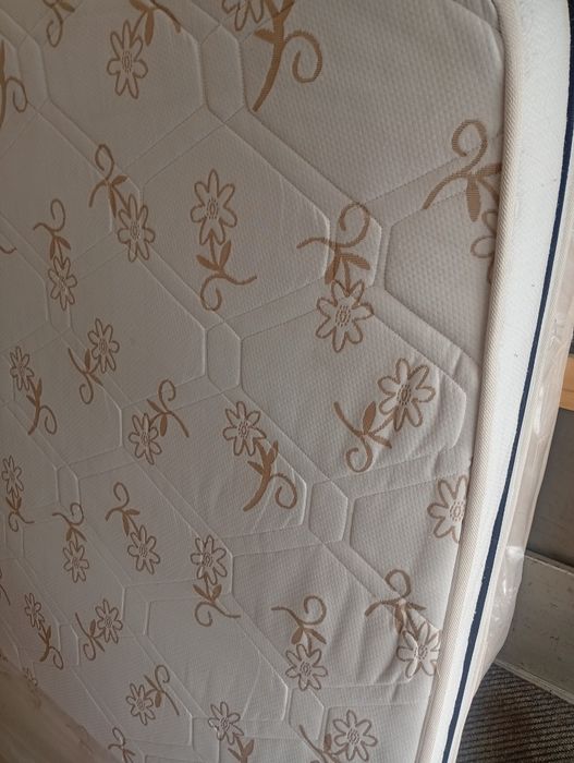 Saltea 160 x 200 x 26 cm ieftina