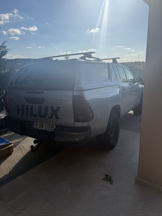Vand Toyota Hilux