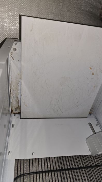 Dozator apa Cumpana+4 bidoane, stare impecabila