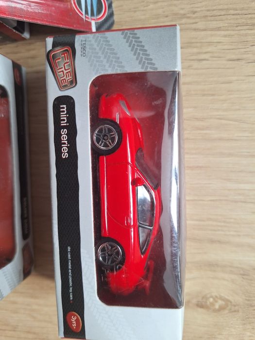 4 mașini Mini Series