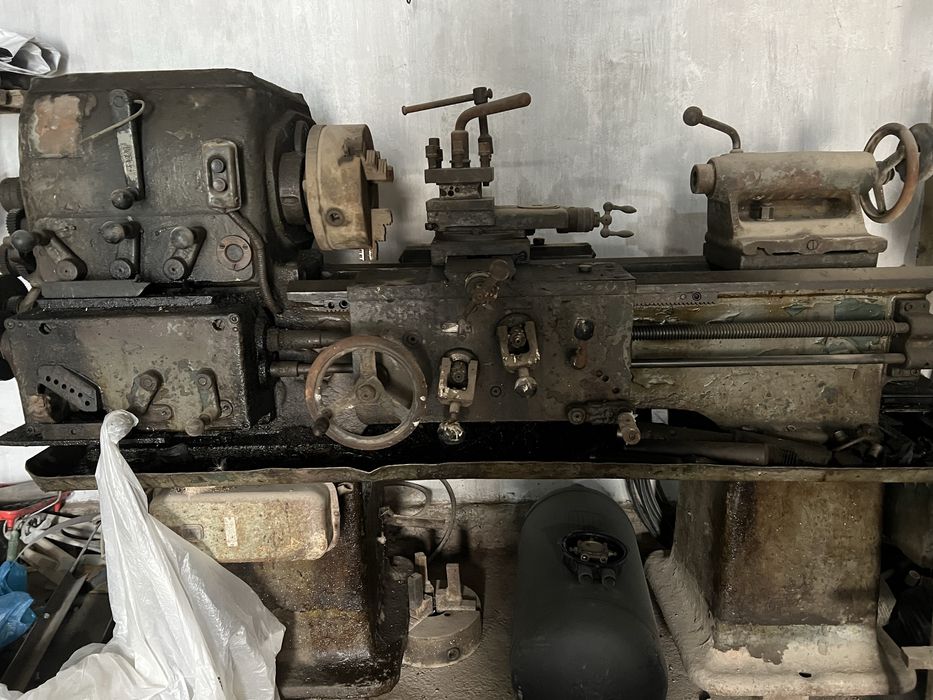 Tokarniy stanok sotiladi!
