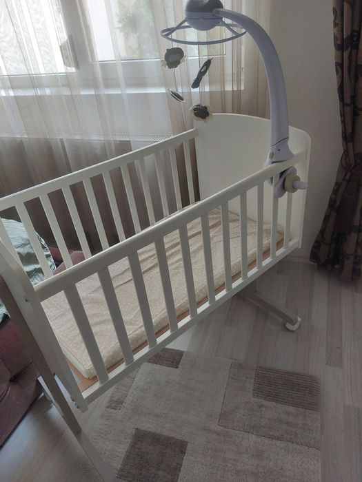 Vând pătuț pentru copii de foarte buna calitatecalitate.