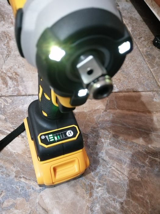 Autofiletanta impact Dewalt DCF922