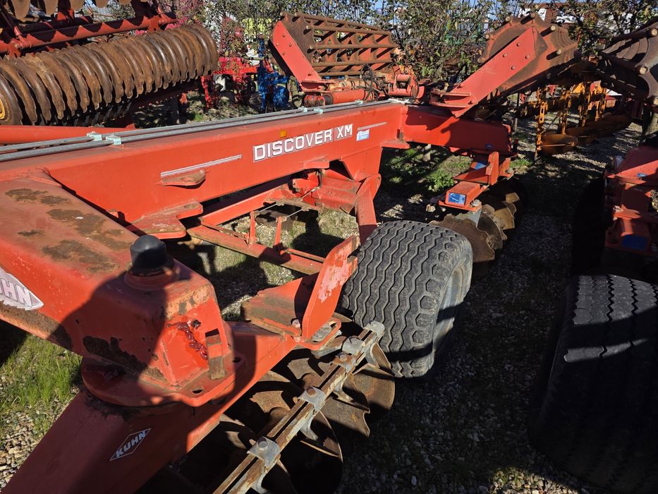 kuhn discover xm 28 disc plug freza grebla remorca