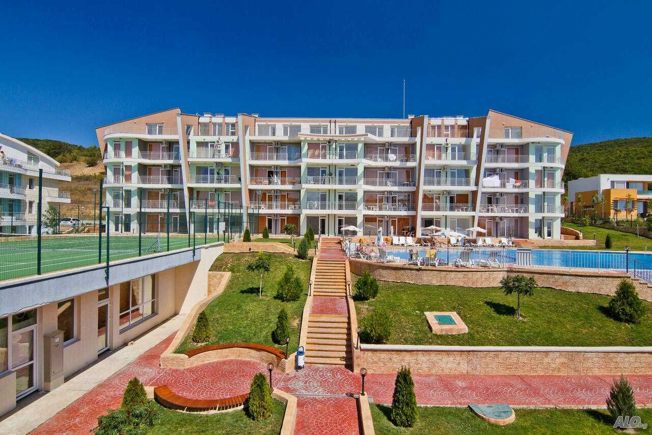 Продава се Двустаен апартамент в с. Кошарица, Област Бургас - 57 кв.м за 834 €/кв.м - Снимка #14