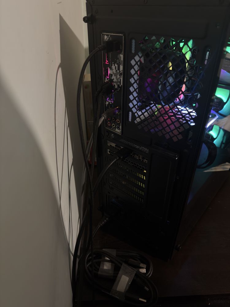 Gaming компютър custom