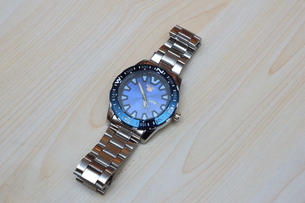часовник SEIKO Sport-нов