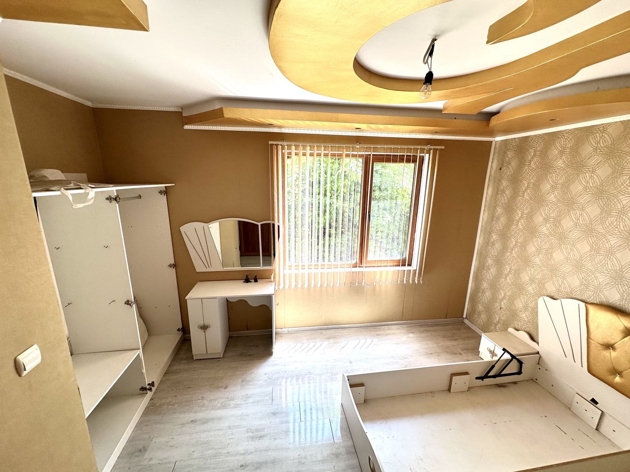 Продава се Двустаен апартамент в Левски - 80 кв.м за 438 €/кв.м - Снимка #9