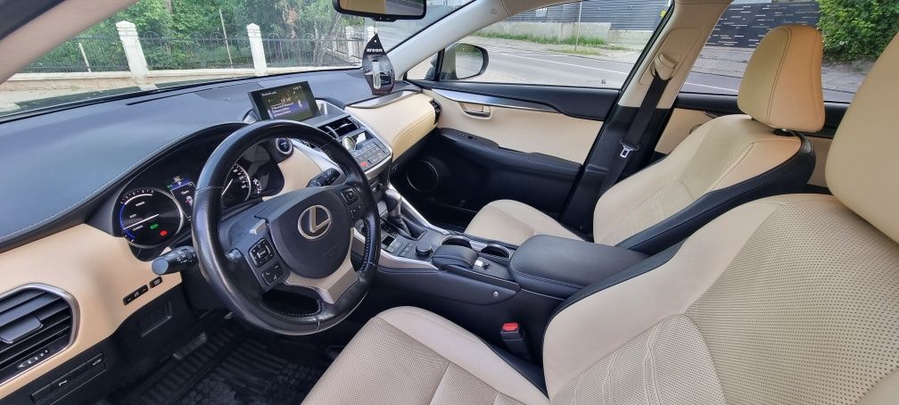 Lexus NX 300h hybrid 4x4 garantie