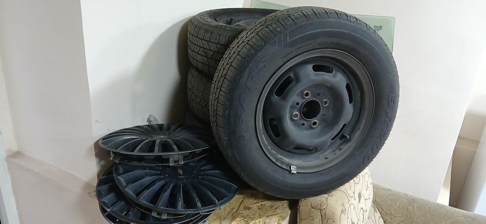 Продам диски и балоны r13 ваз