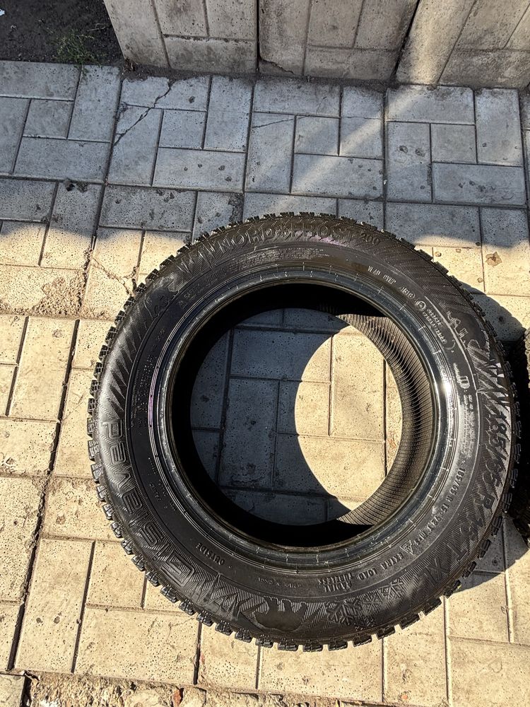 Gislaved Nord Frost 200 185/65R15 зимние шины