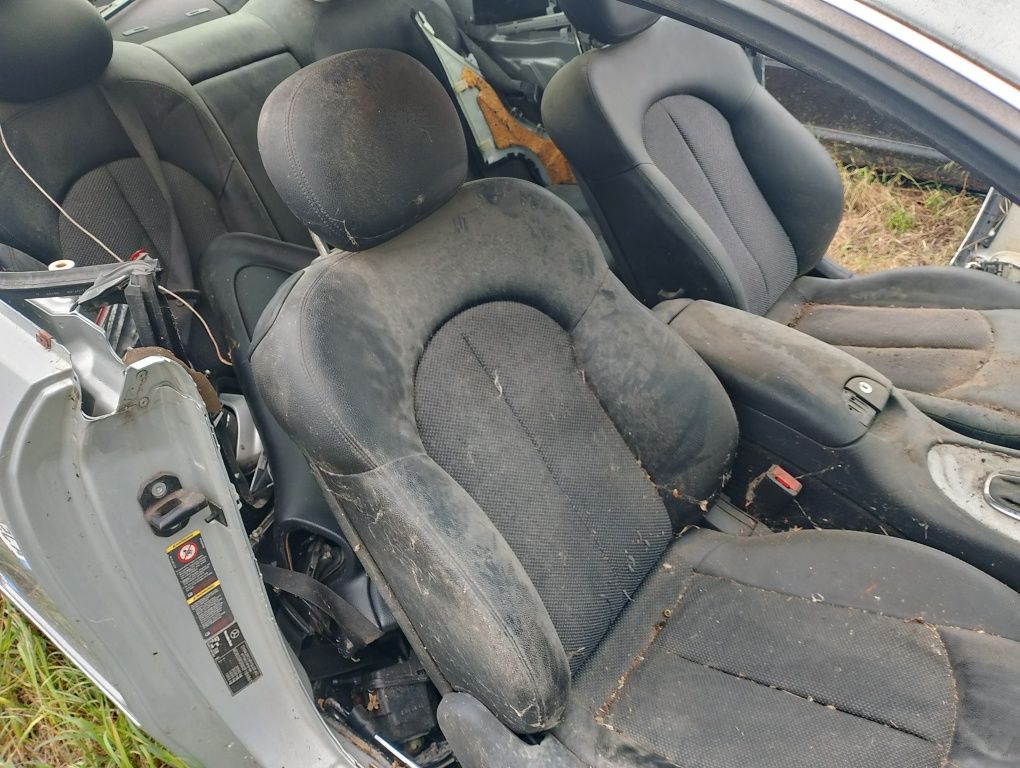 Продавам clk 220 cdi W209 на части