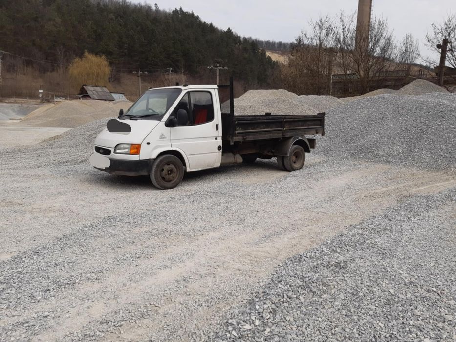 Vând Ford transit