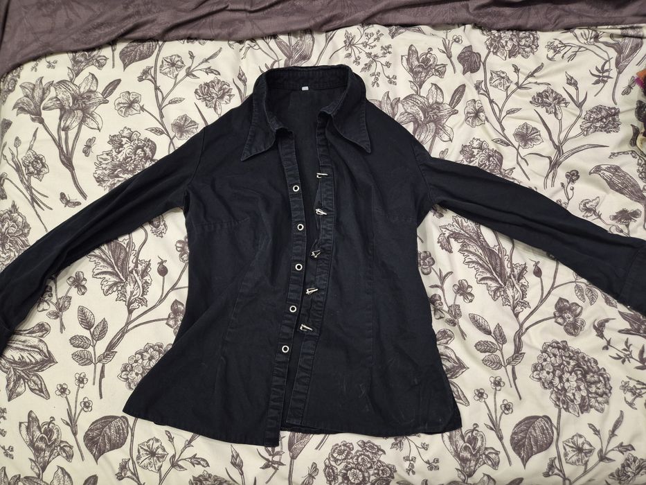 Черна риза официална