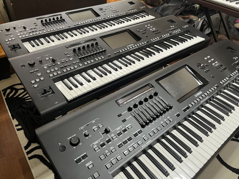 Yamaha Genos noua(korg)