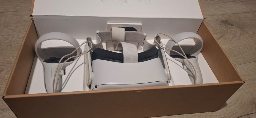 Oculus meta quest 2 cu accesorii și cutie