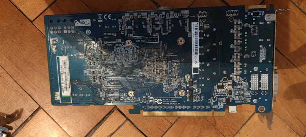 Radeon HD6950 1GB 256bit GDDR5