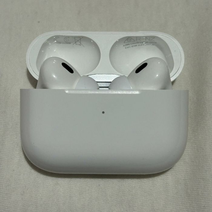 URGENT! AirPods Pro 2 (USB-C) + toate accesoriile! pret negociabil