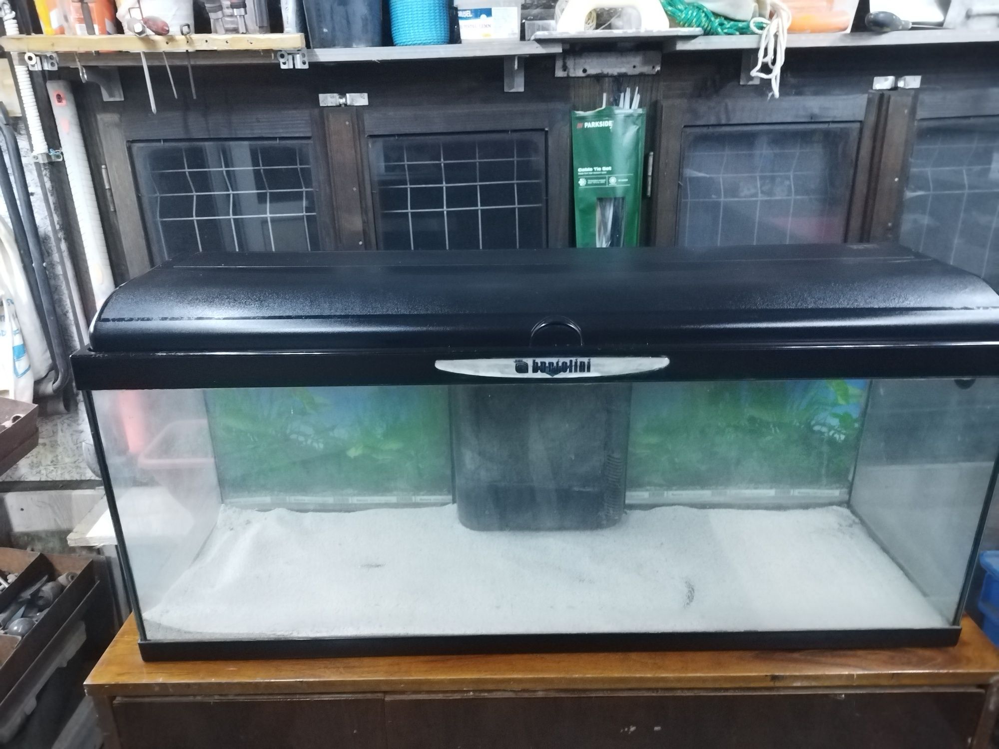 vand acvariu 150 litru