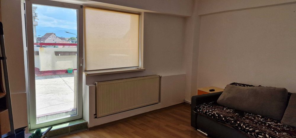 Garsoniera cu terasa mare