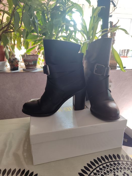 Женские полусапожки