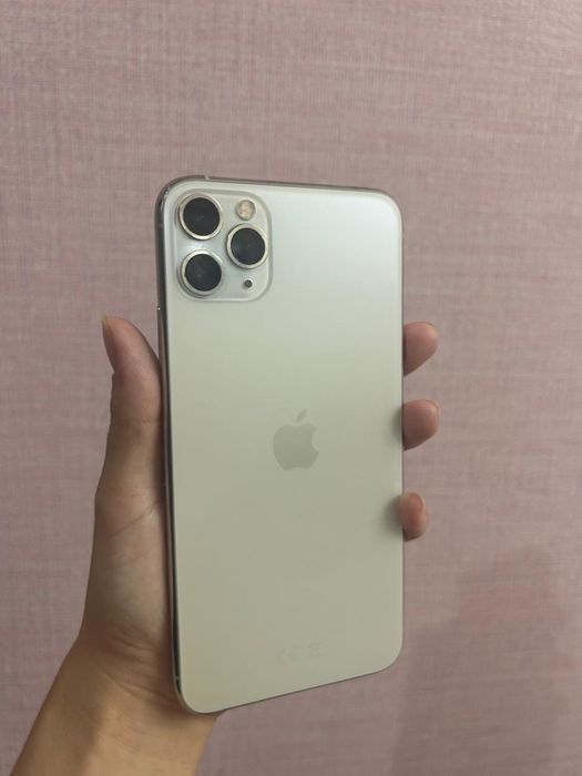 Продам Iphone 11 pro max