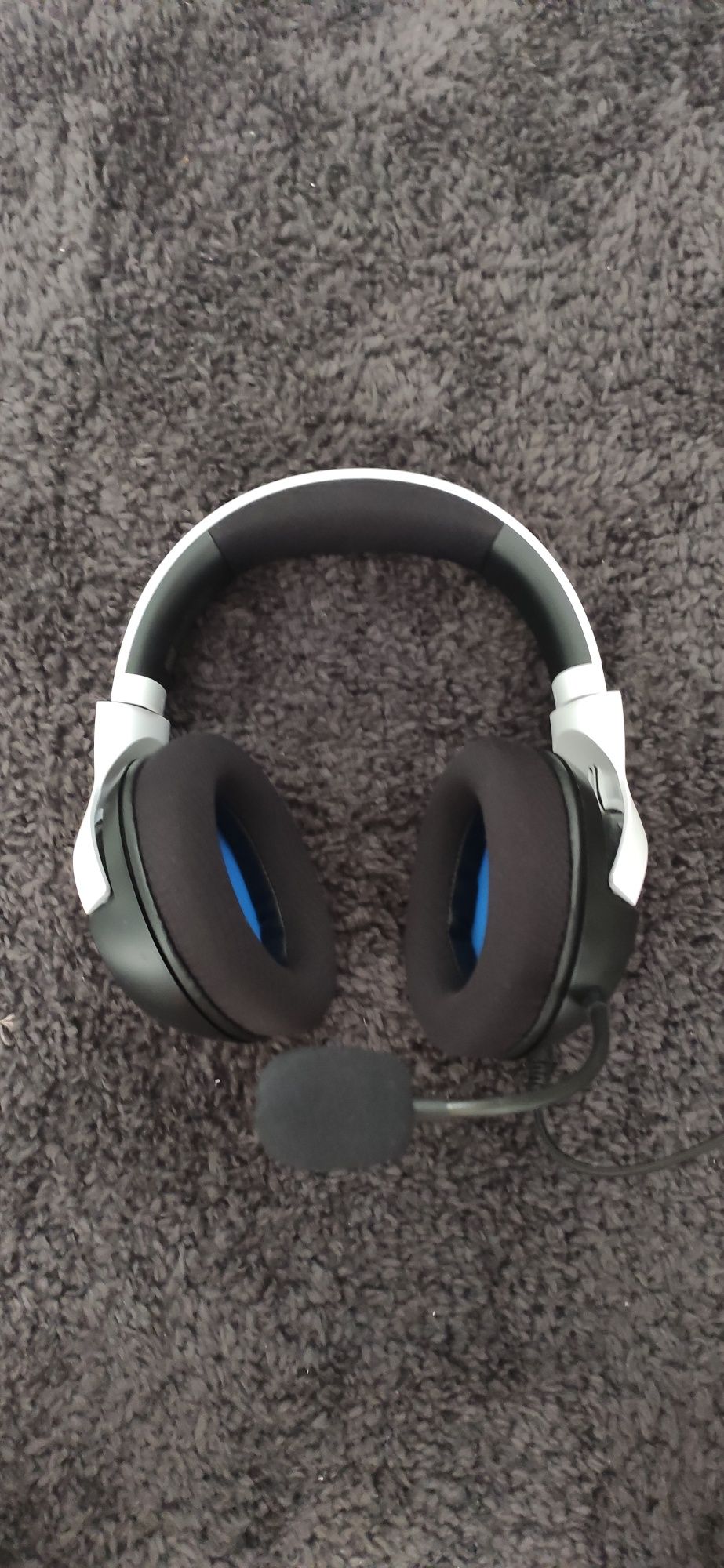 Продавам слушалки Razer kaira x