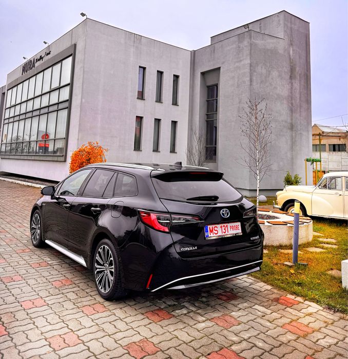 Toyota Corolla 1.8 Hybrid 2022 Distronic Side Assist Keyless Camera