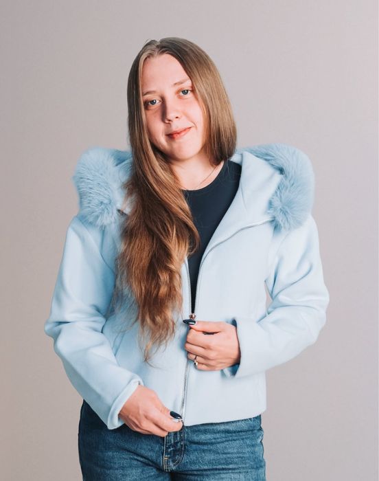 Синьо палто от еко косъм