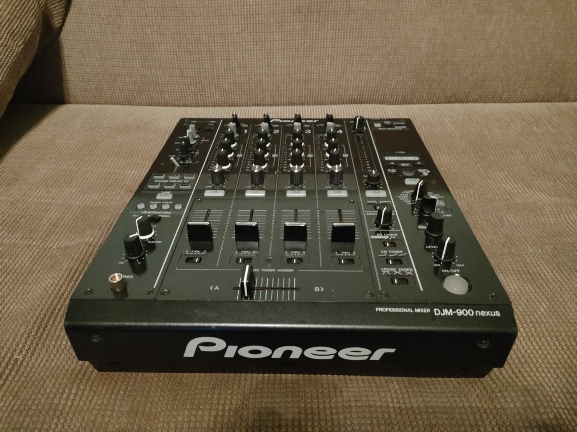 Pioneer djm 900 nexus impecabil nu nexus2  xone 96 NU trimit