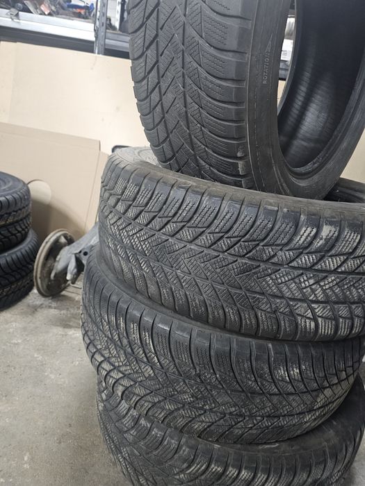 Anvelope iarna 225.60R17 Bridgestone