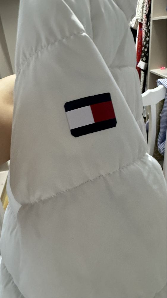 Куртка от Tommy hilfiger