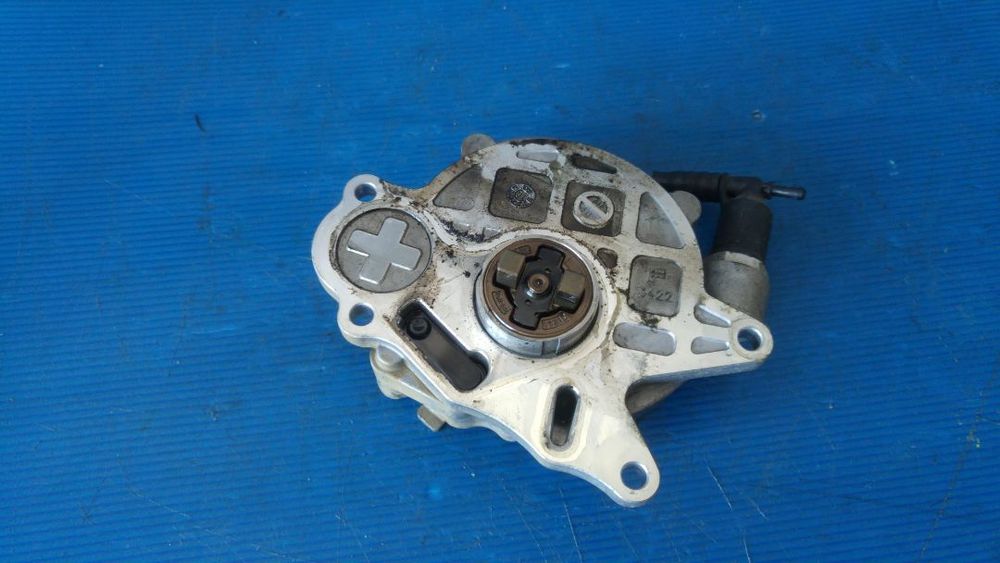 pompa vacuum 2.0 tdi cff vw passat cc b7 tiguan golf 6 skoda superb 03l903143q
