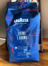 зерновой кофе Lavazza