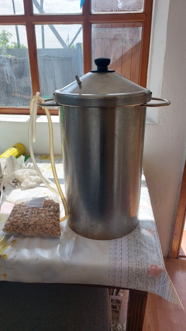 Продам новую коптильню 20 л. Для всех видов мяса и рыбы