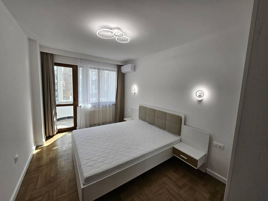 Дава се под наем Тристаен апартамент в Пловдив, Център - 127 кв.м за 900 € - Снимка #4