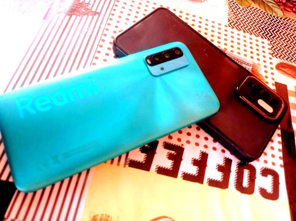 Xioami Redmi 9T.