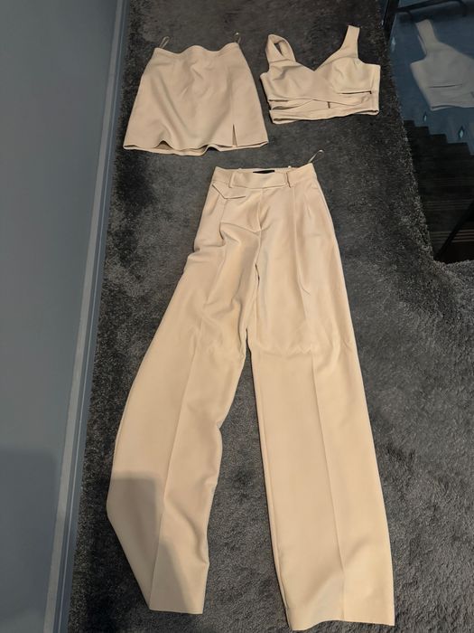 Бежов костюм от 3 части Cliche