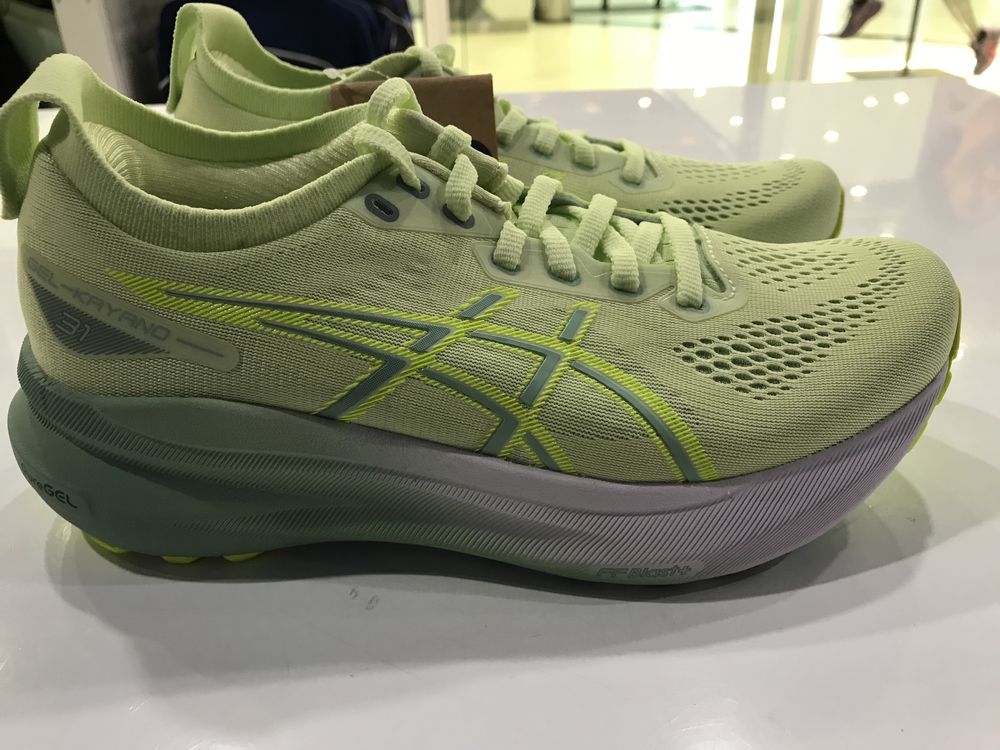 Дамски маратонки Asics Gel-Kayano 31