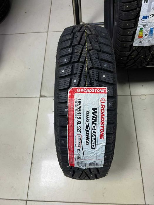 185/65 R15 Корея ROADSTONE (nexen) шипованные
