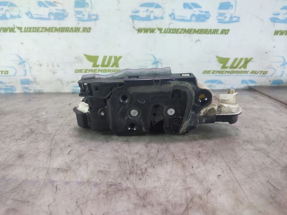 Motoras geam dreapta spate 6R0959812D Seat Ibiza 4 6J [2008 - 2012] 1