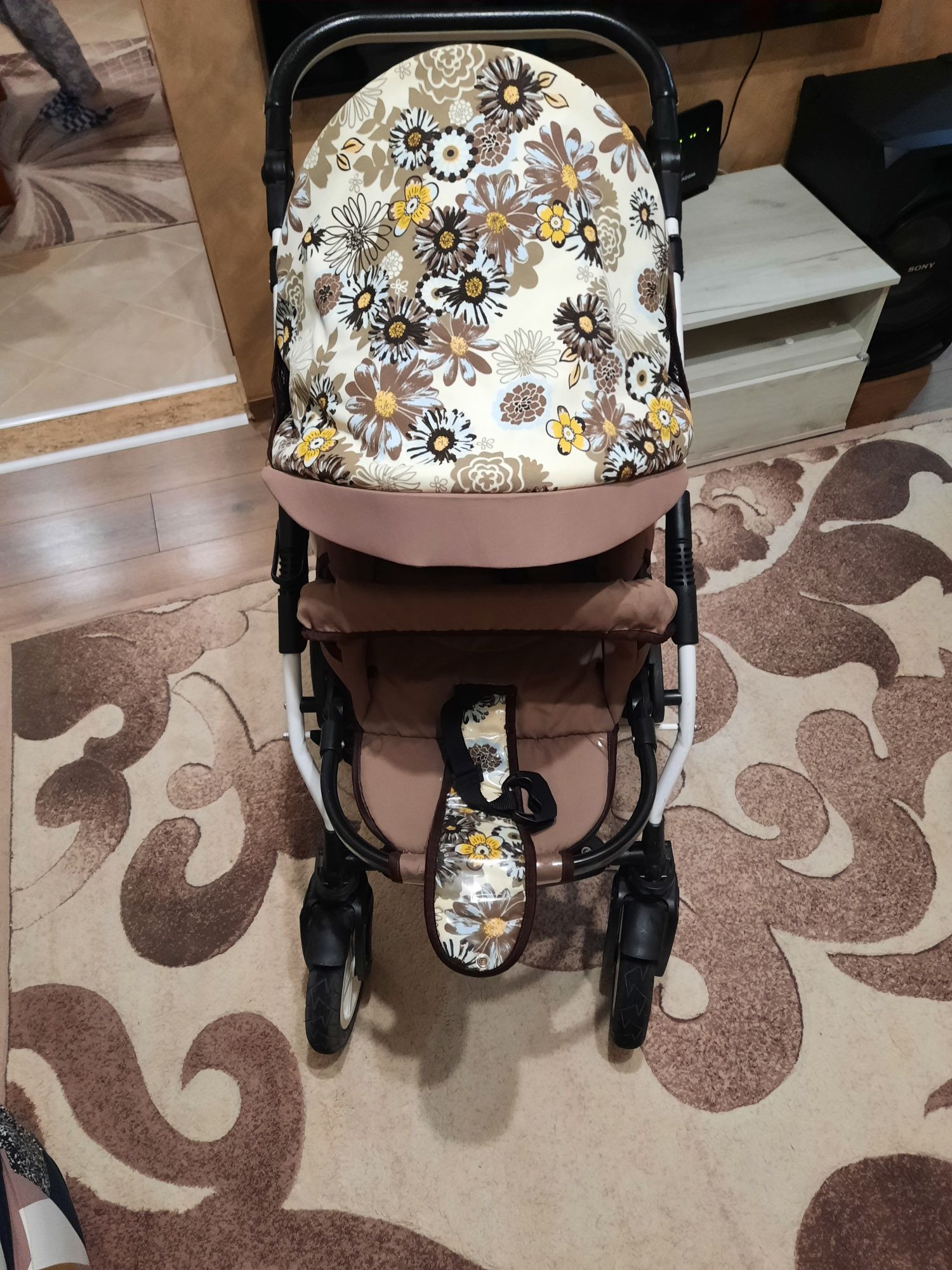Полска бебешка количка
