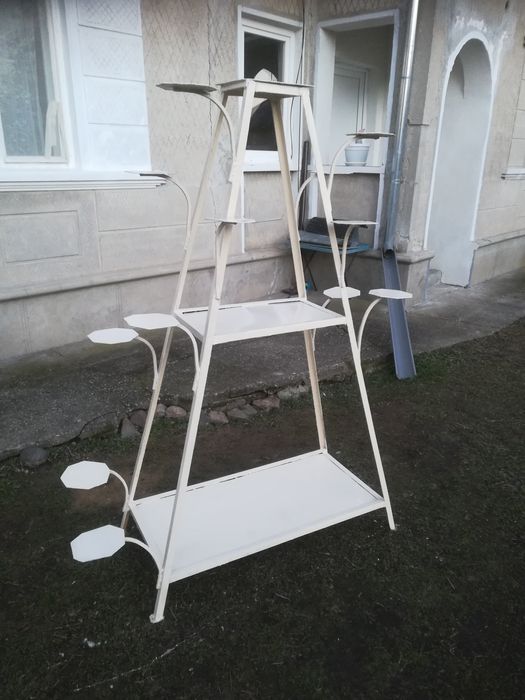 suport pentru flori
