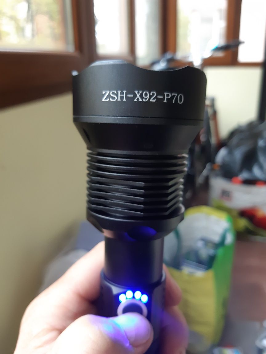 Lanternă Px 70,profesională