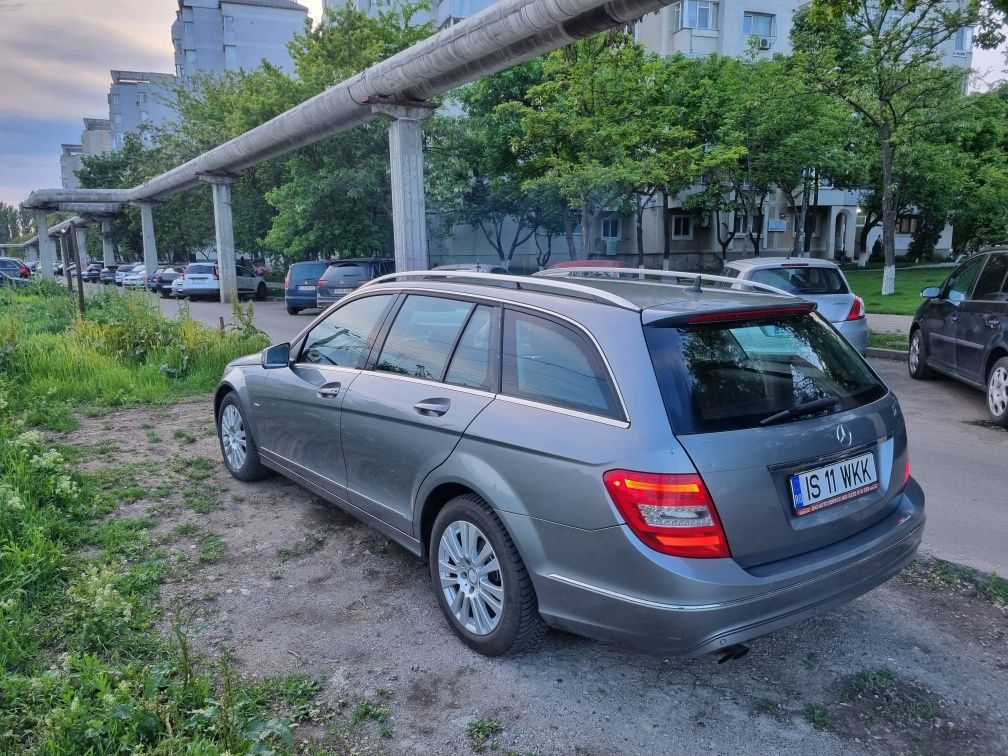 Vând autoturism Mercedes Benz