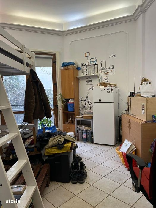 Se vinde garsoniera spatioasa langa Parcul Cismigiu