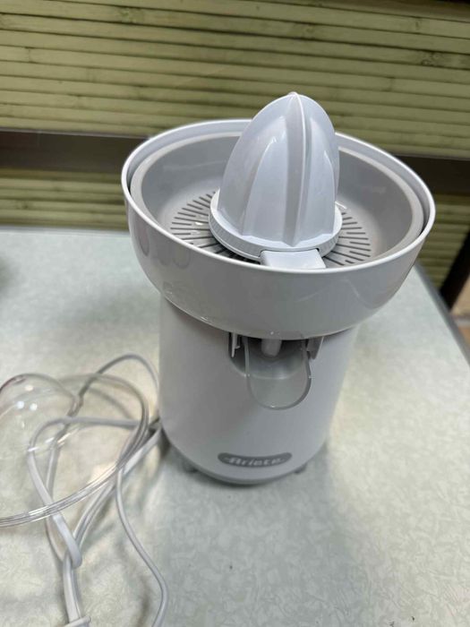 Сокоизстисквачка за цитрусови плодове Ariete